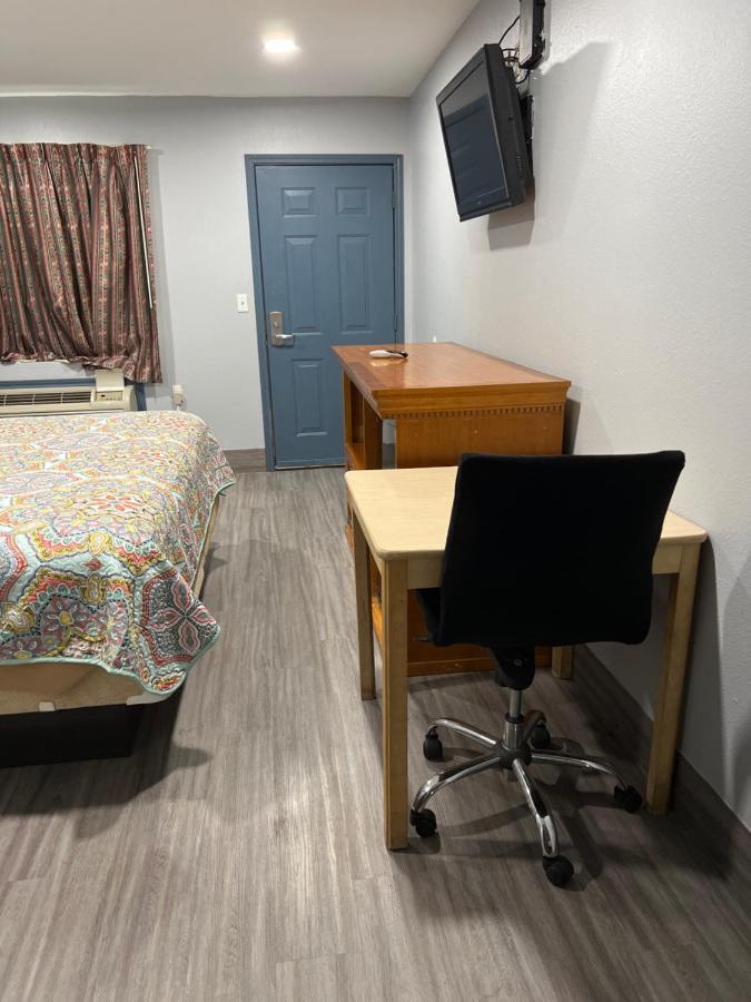 Budget Inn Hallettsville Exterior foto